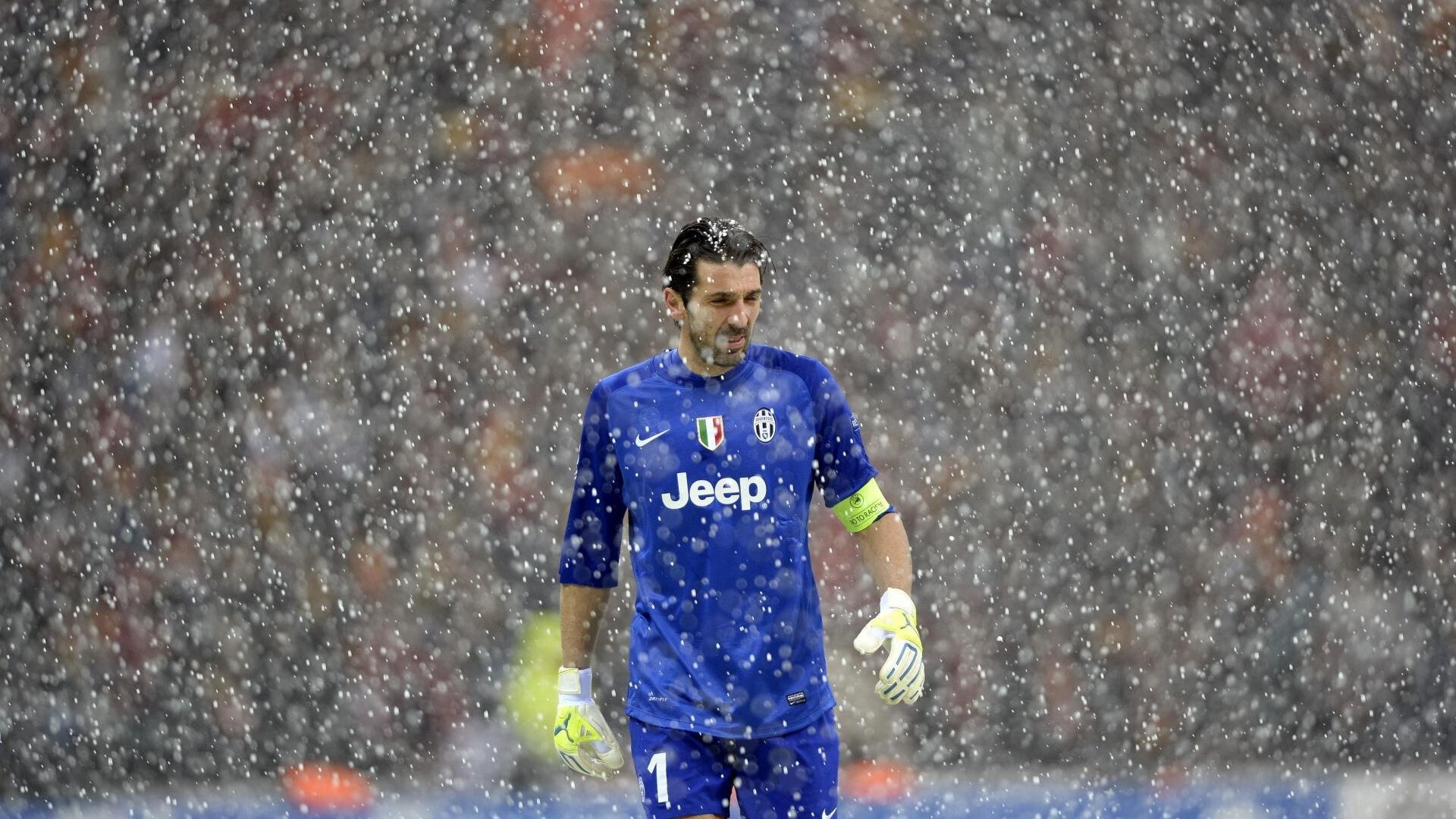 kaiyun 开云体育-社交媒体热议国足比赛，话题不断，国足评论文章